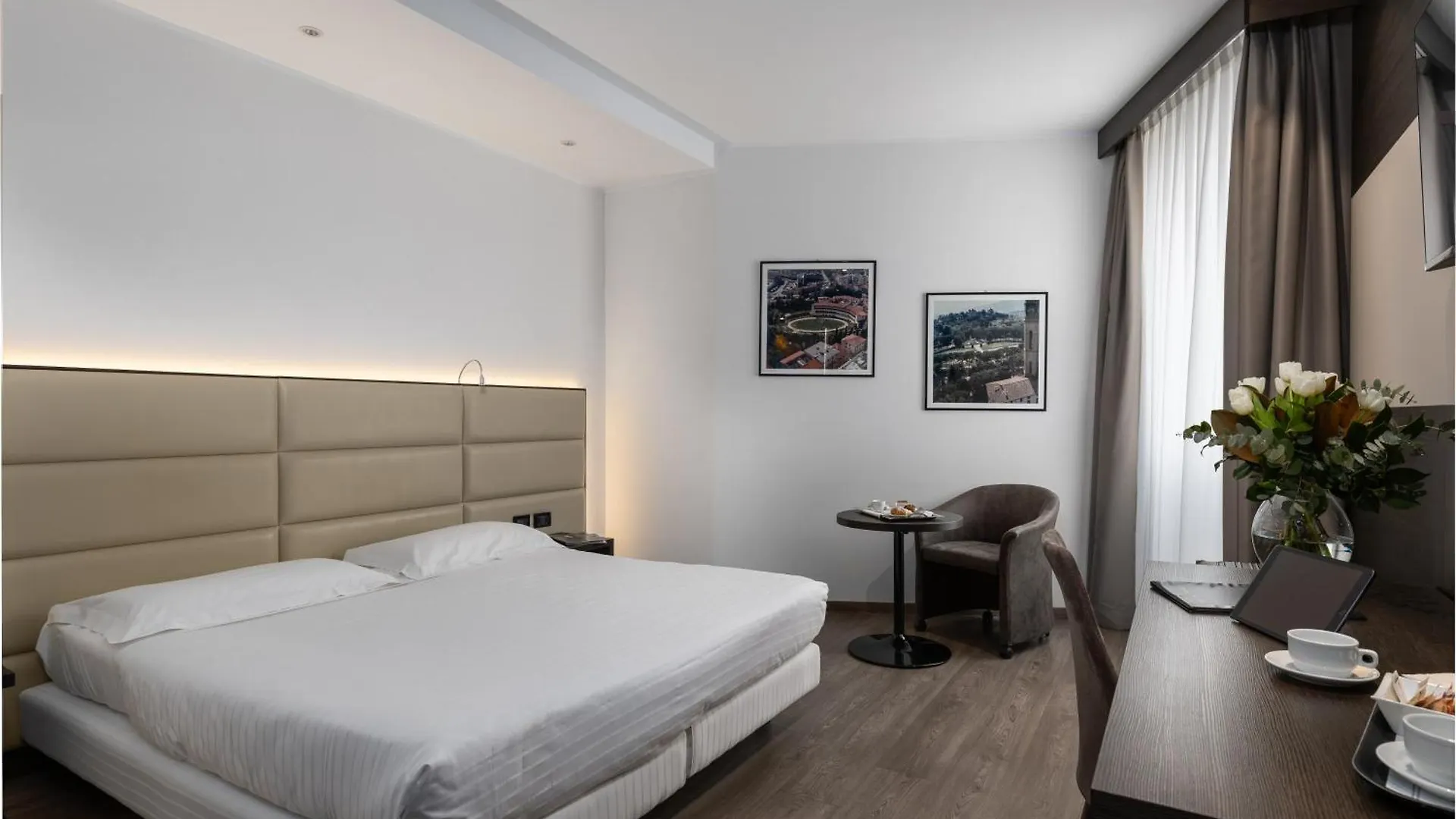 Hotel Minerva Arezzo 4*,  Italia