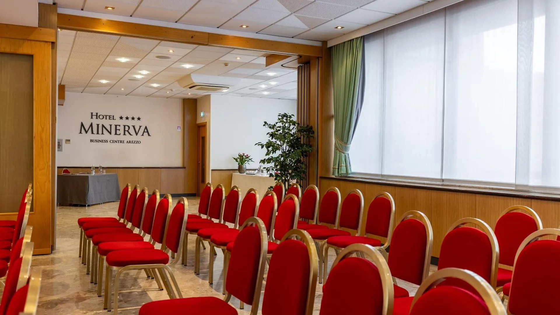 Hotel Minerva Arezzo 4*,  Olaszország